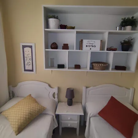 Apartamento Amplio Piso Junto A Playa Victoria Cádis